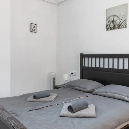 2-bedroom - Close To Beaches And Center *