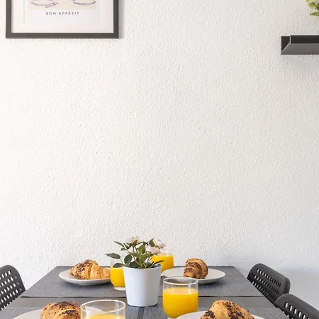 Apartman 2-bedroom - Close To Beaches And Center
