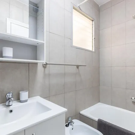 2-bedroom - Close To Beaches And Center Apartman