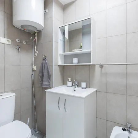 2-bedroom - Close To Beaches And Center شقة