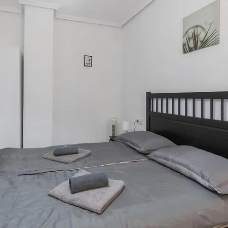 2-bedroom - Close To Beaches And Center Torrevieja